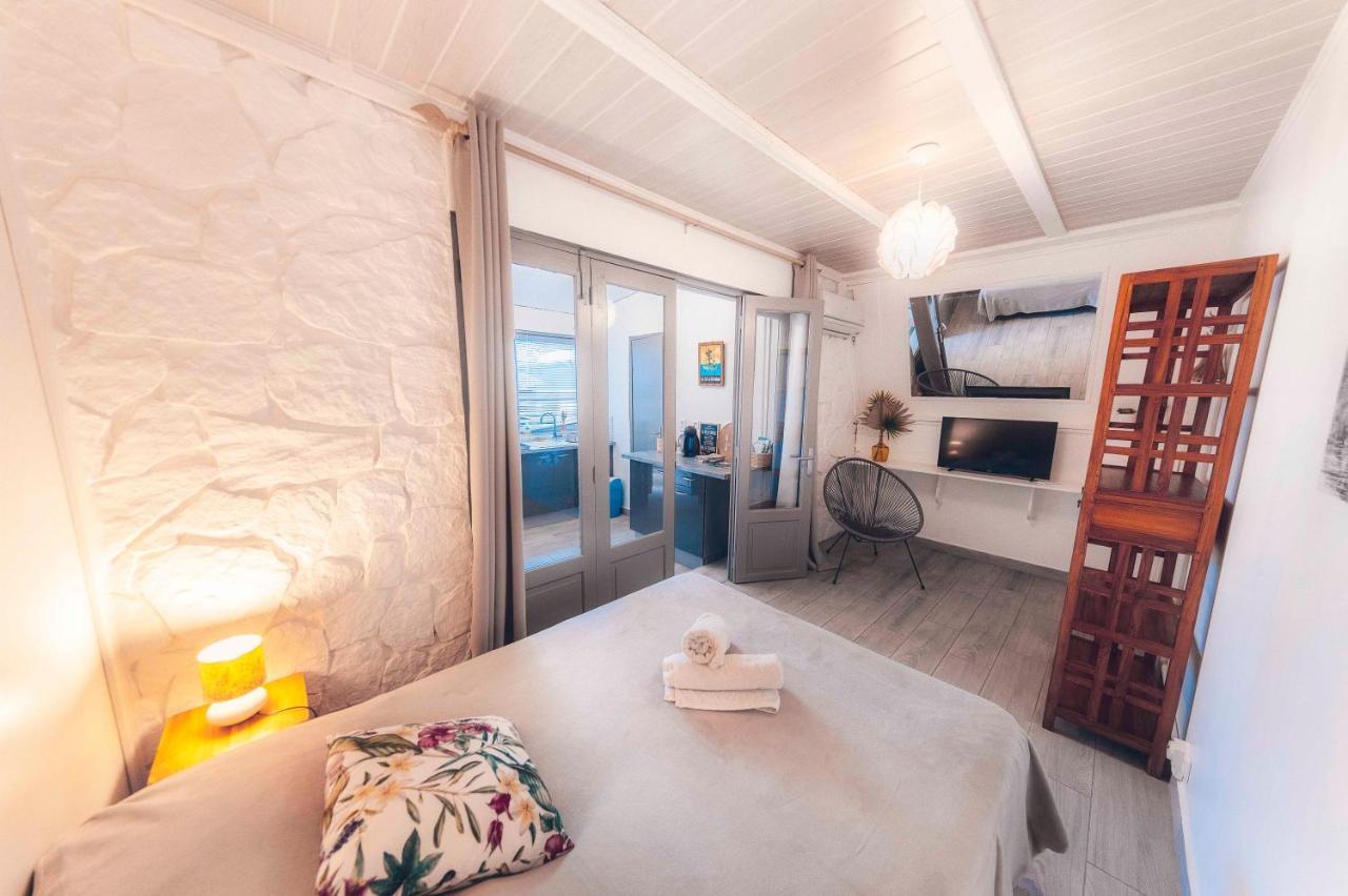 Studio CASSIA en RDJ proche lagon de l'Ermitage Saint-Gilles-les-Bains Exterior foto